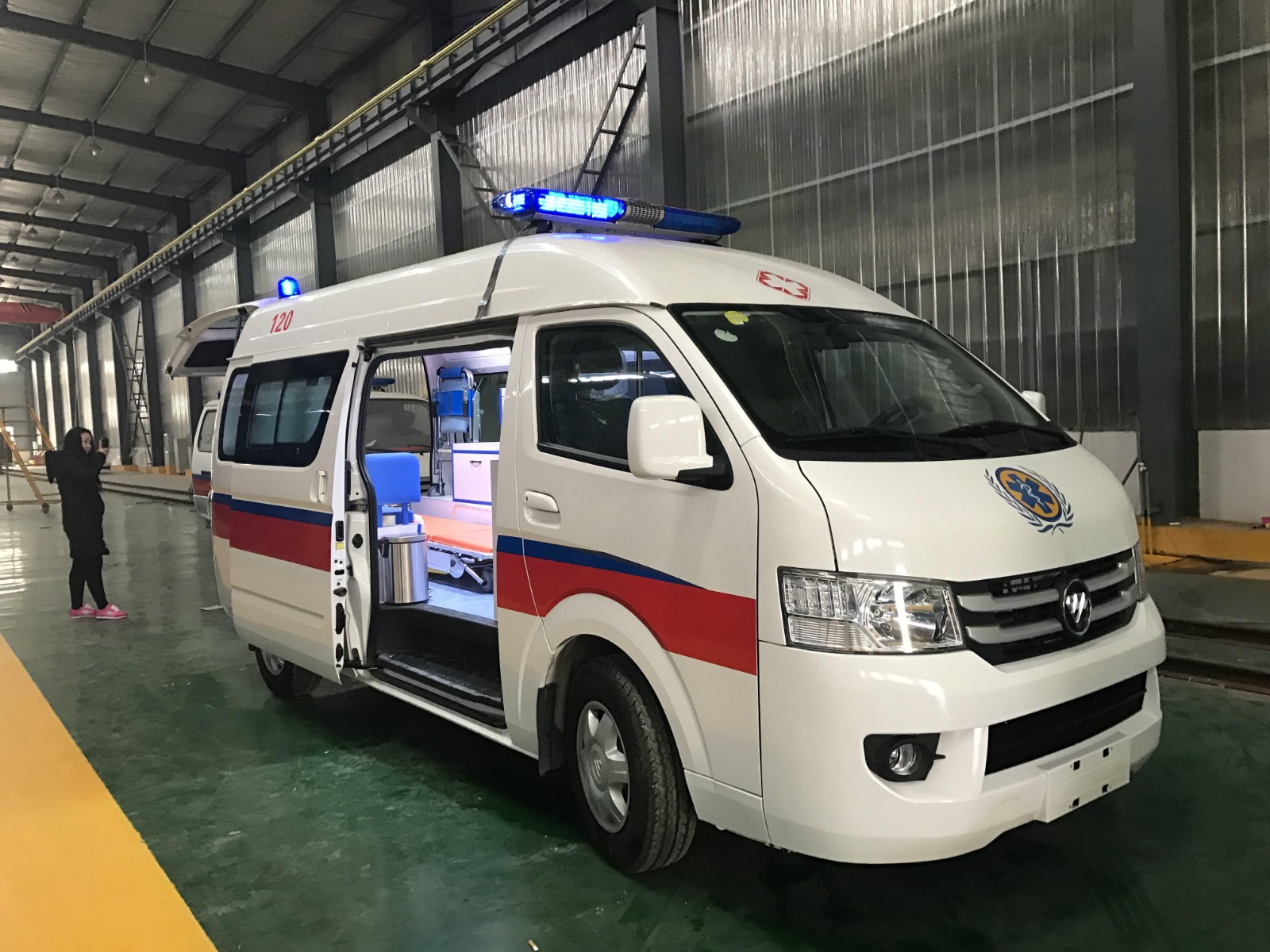 鞍山救护车转院